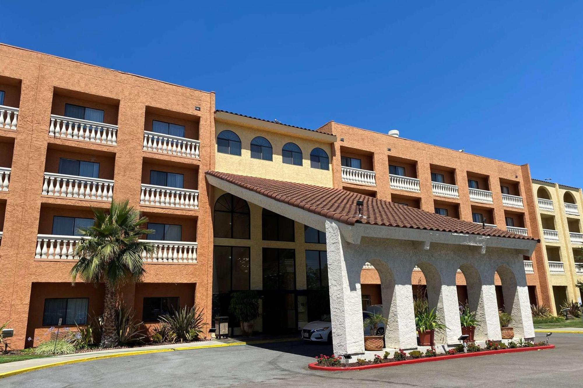 Wyndham Garden Newark Fremont Silicon Valley Exterior photo